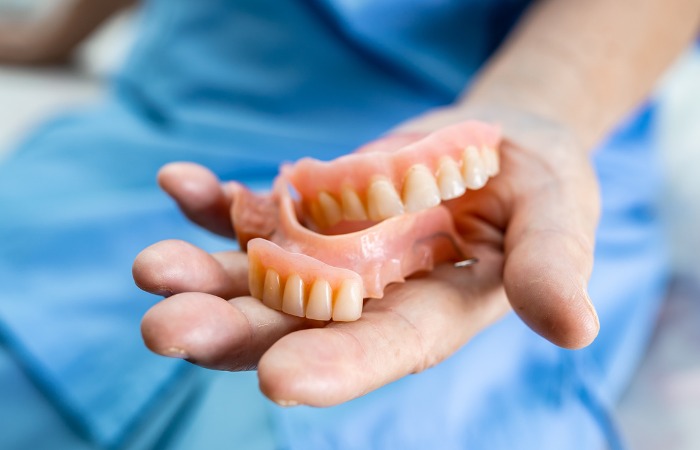 Dental Dentures Benefits & Types